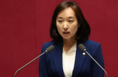 전은수 아산시을 국회의원, 민주당 신임 원내대변인 임명